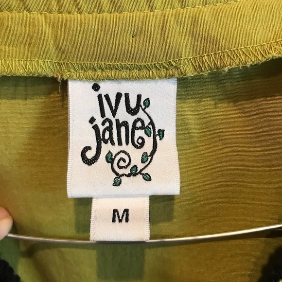 Ivy Jane Sleeveless Ruffled Neck Blouse Green - Picture 2 of 4